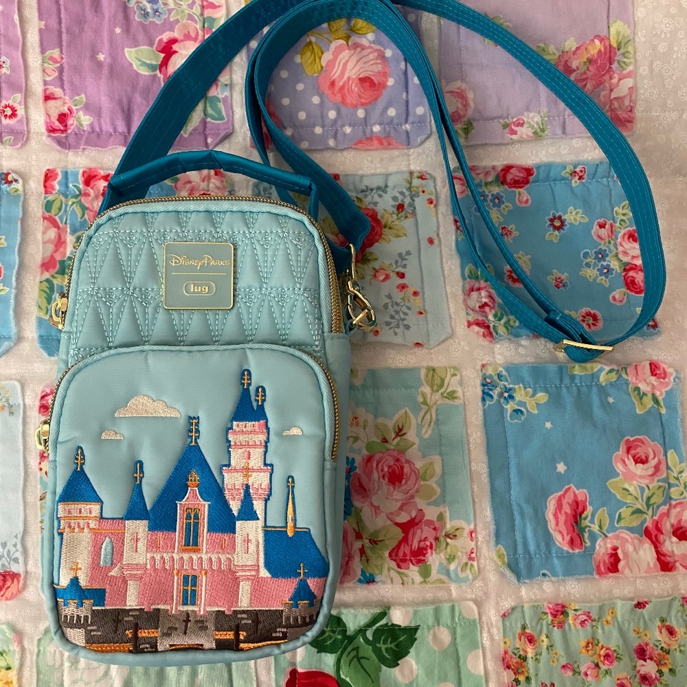 Lug Disneyland Sleeping Beauty Castle Skeeter Mini Bag